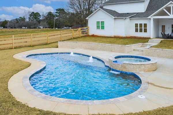 Small swimming pool design